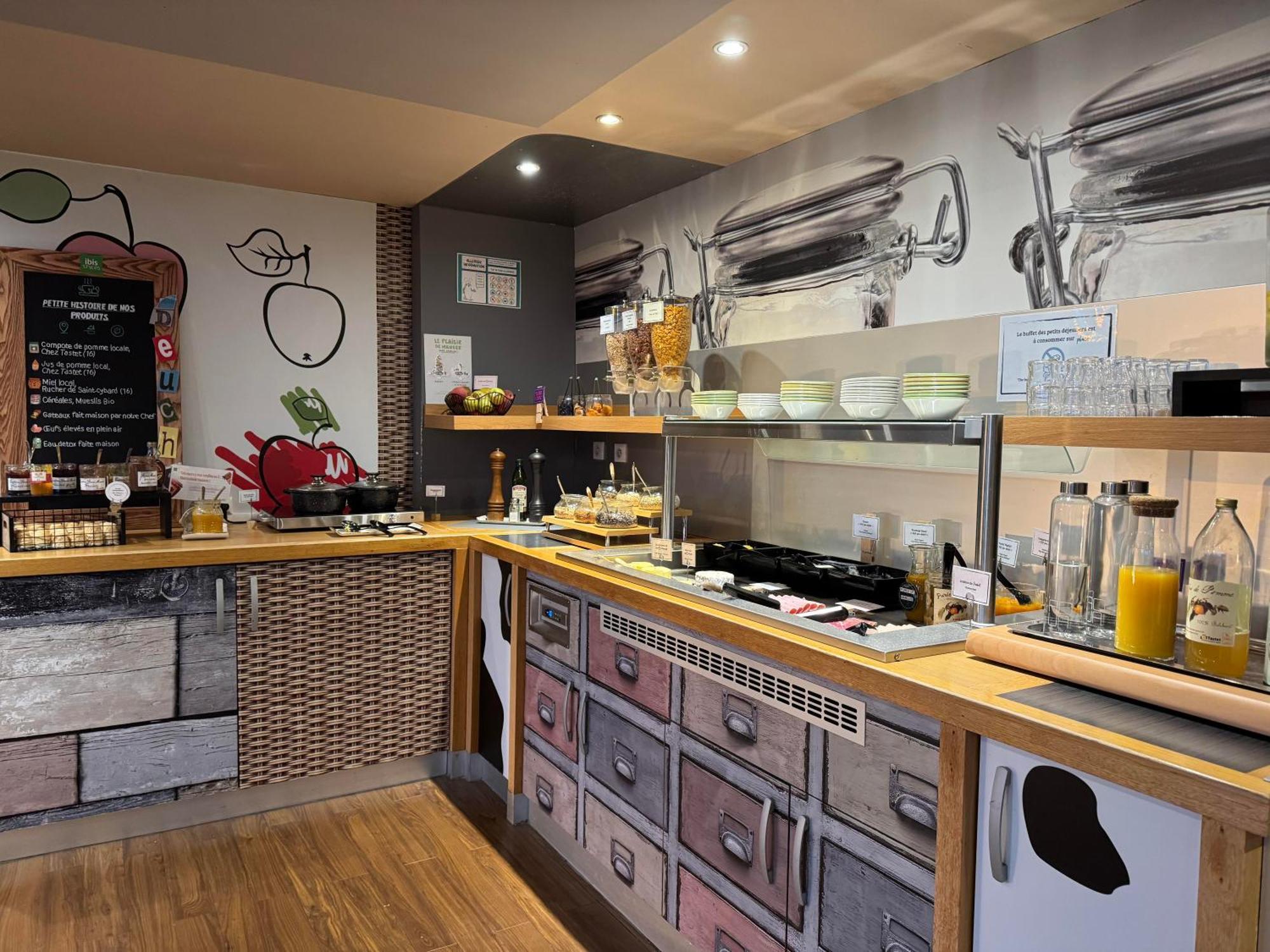 Ibis Styles Angouleme Nord - Hotel Restaurant Champniers  Zewnętrze zdjęcie